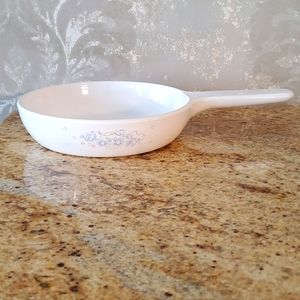 Vintage Corning ware 7" skillet in Country cornflower
